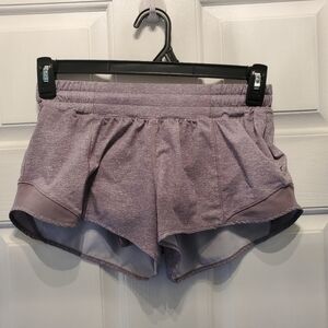 lululemon athletica hotty hot 2.5” Heathered Lavender Shorts